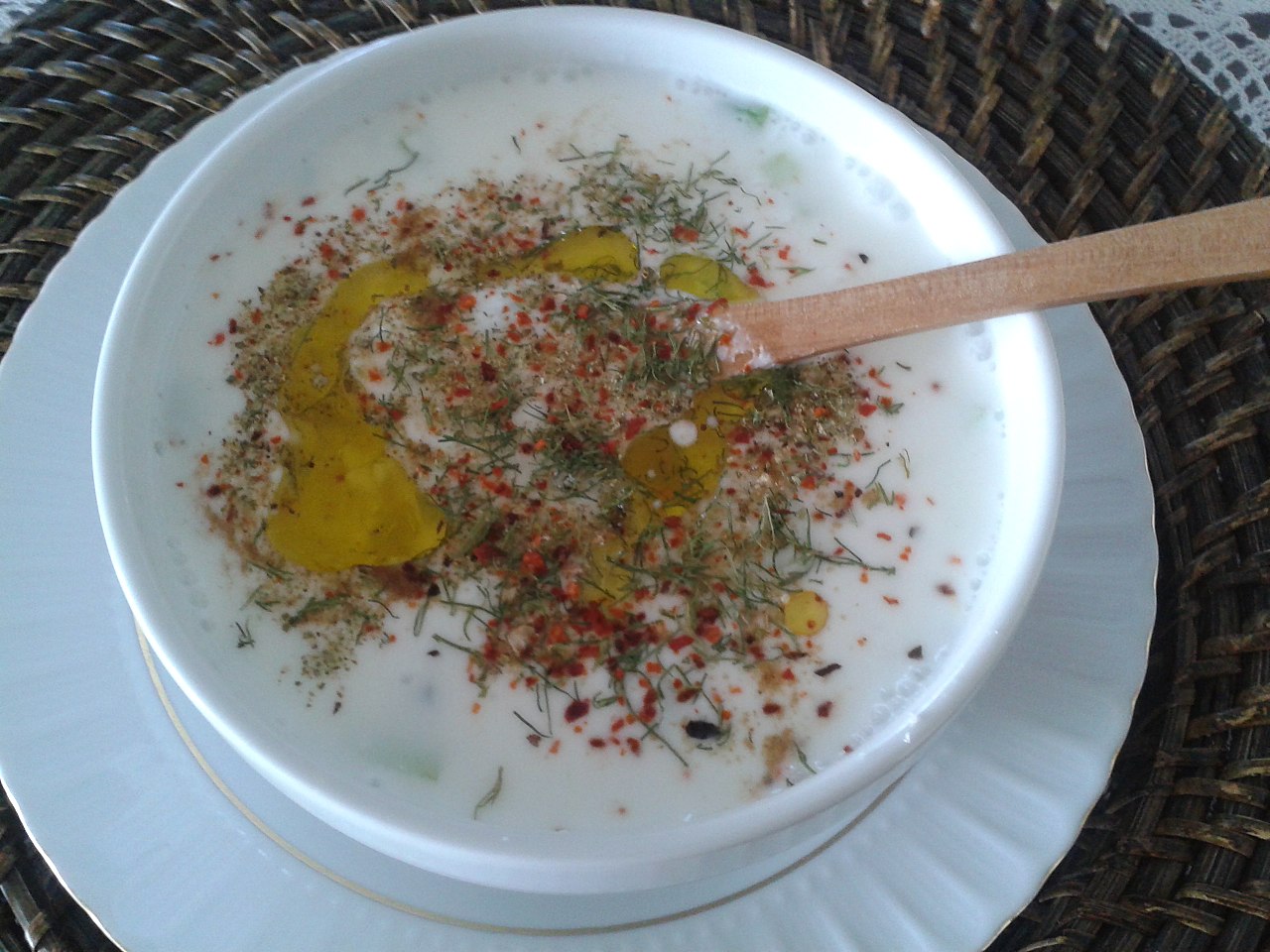 Cacık with olive oil